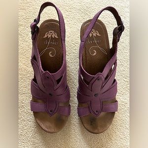 Dansko Nina violet sandal in size 38